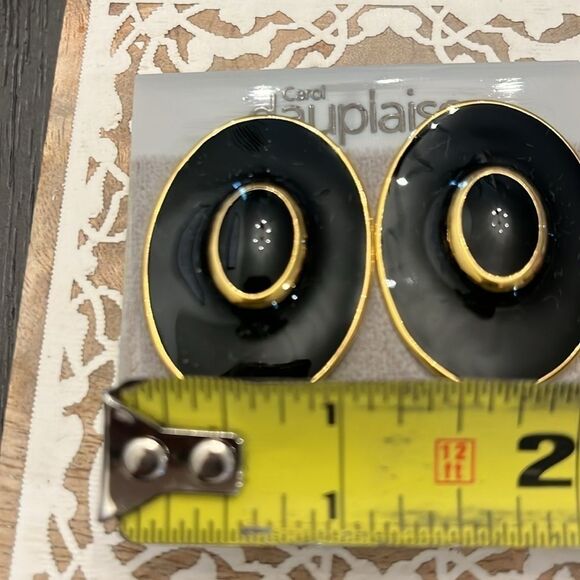Carol Dauplaise NWT Oval‎ Clip-On Earrings - Black and Gold - Classic Timeless​ - Picture 3 of 5